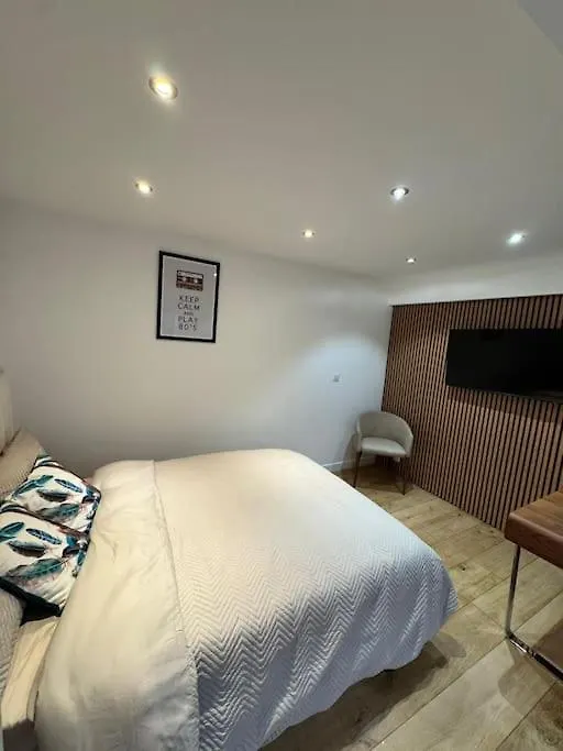 Appartement Charmant Studio Vue Sur Jardin Wattignies France